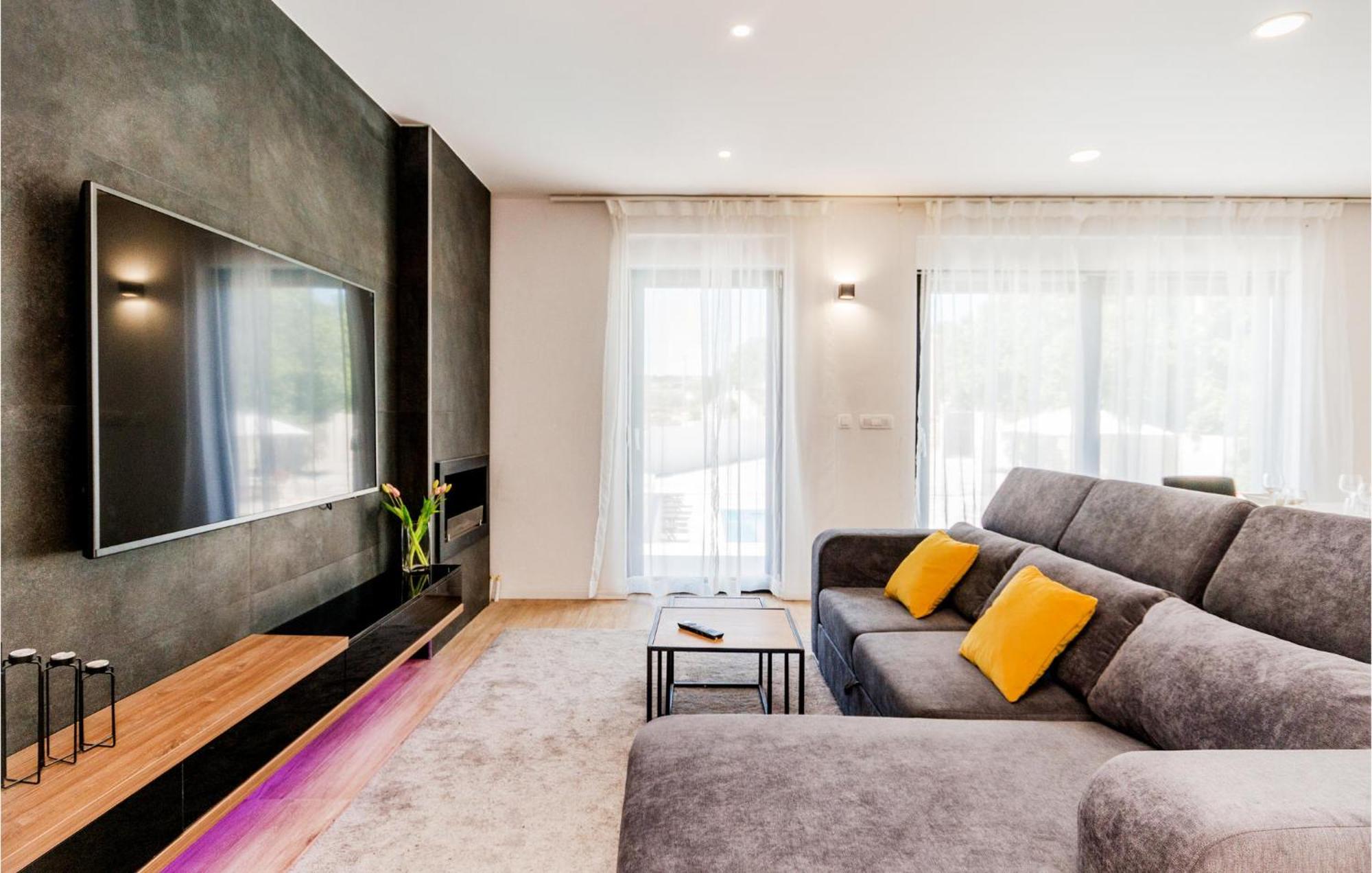3 Bedroom Beautiful Home In Rastane Donje Donje Rastane Exterior foto